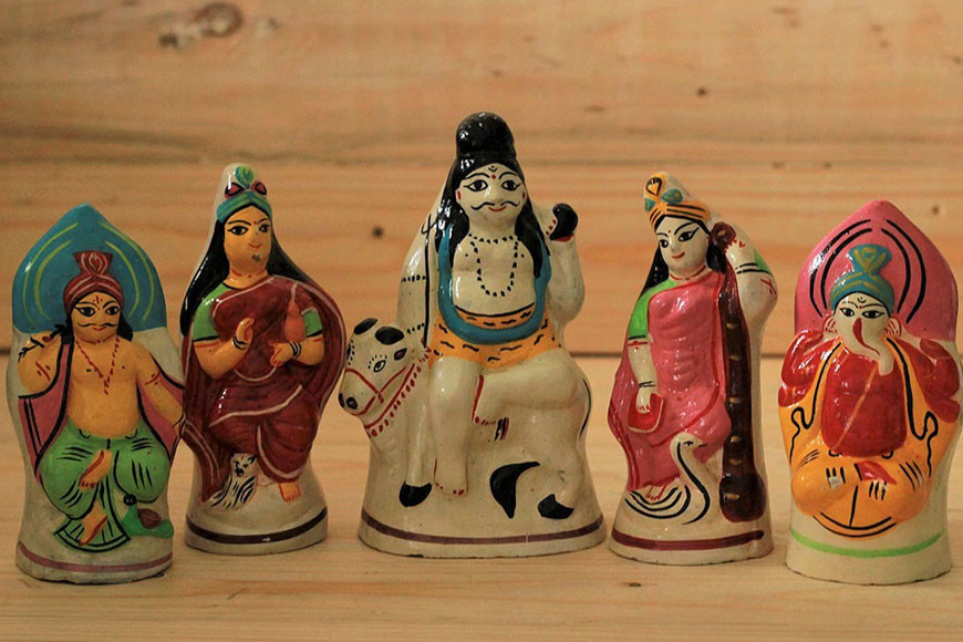 Majilpur clay Dolls- Shambhu Das Striving to keep the ancient art alive